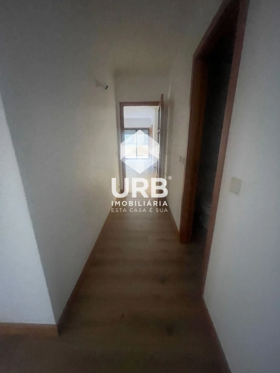 Apartamento T3 para Arrendamento em São Vitor (Braga) Foto 16
