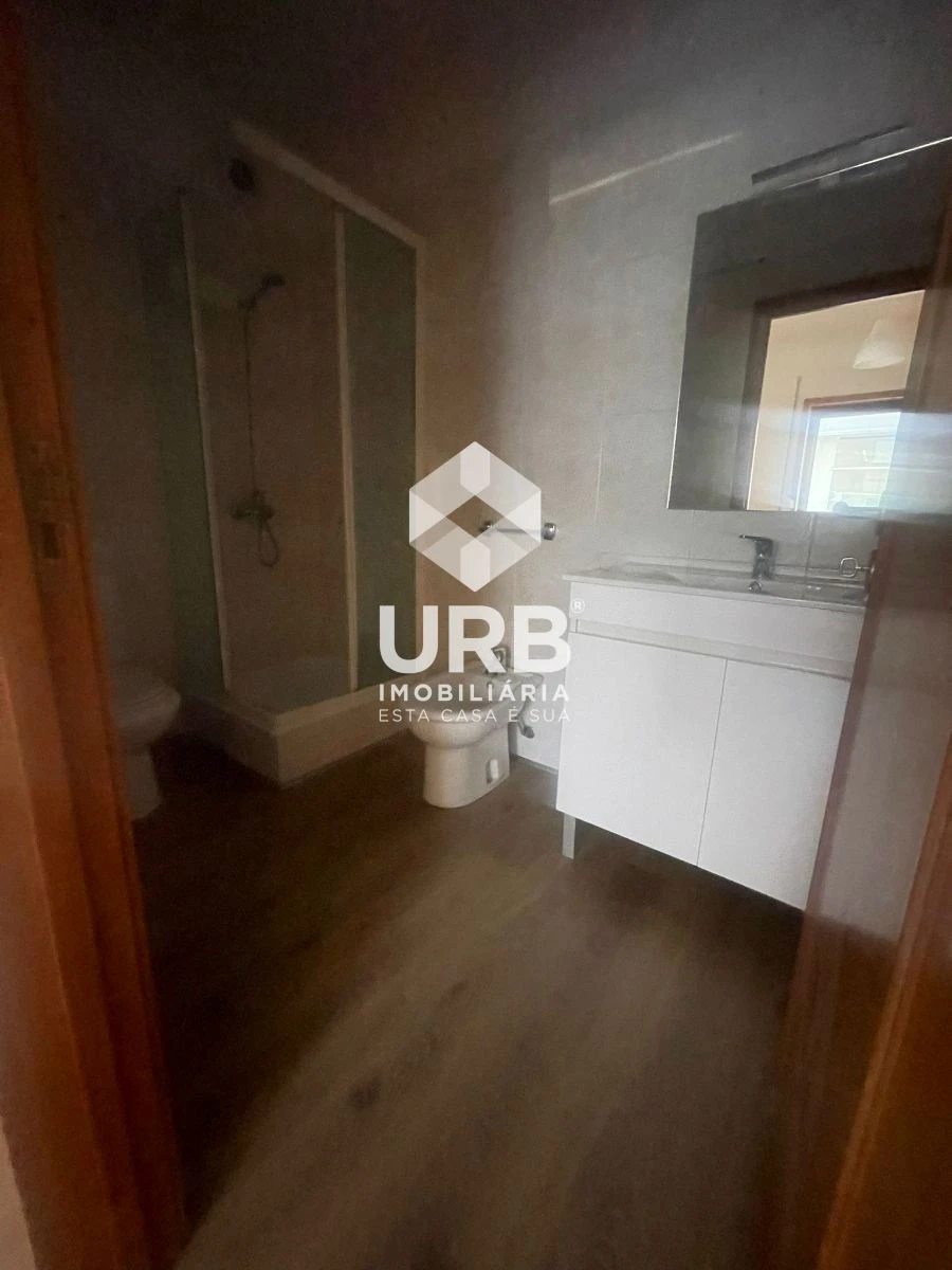 Apartamento T3 para Arrendamento em São Vitor (Braga) Foto 21
