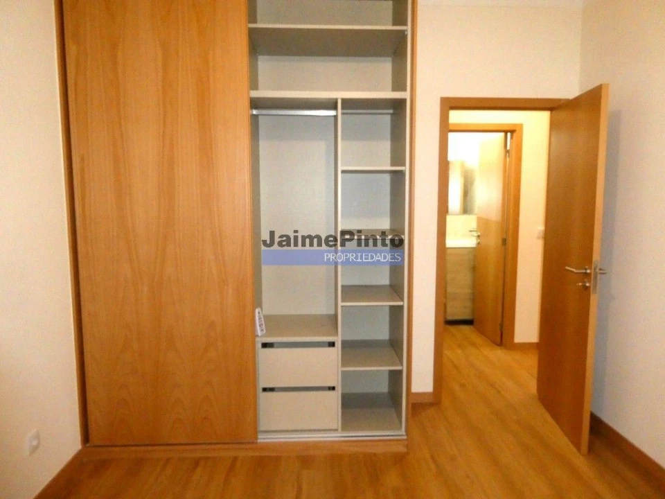 Apartamento T2 para Arrendamento em Rio Tinto Foto 7