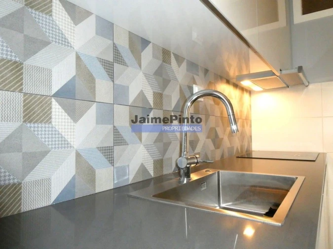 Apartamento T2 para Arrendamento em Rio Tinto Foto 3