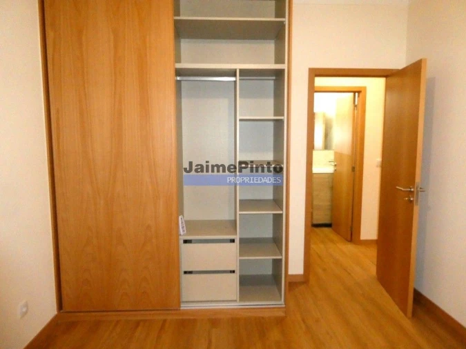 Apartamento T2 para Arrendamento em Rio Tinto Foto 7