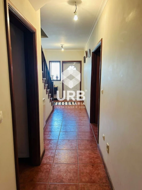 Moradia T4 para Venda em Cervães
