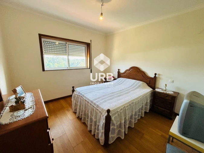 Moradia T4 para Venda em Cervães Foto 6