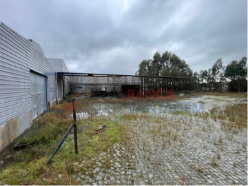Prédio para Venda em Lustosa e Barrosas (Santo Estêvão)