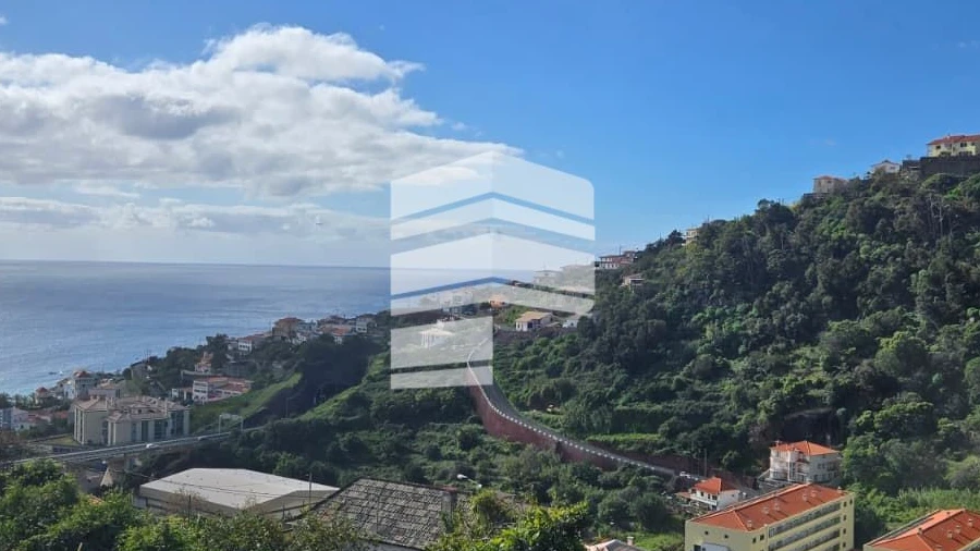 Terreno P/ Prédio para Venda em Santa Cruz