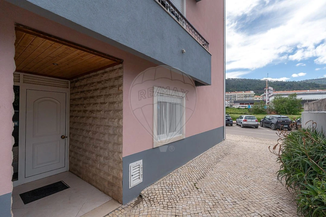 Apartamento T4 para Venda em Lousã e Vilarinho Foto 28