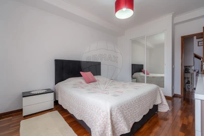 Apartamento T4 para Venda em Lousã e Vilarinho