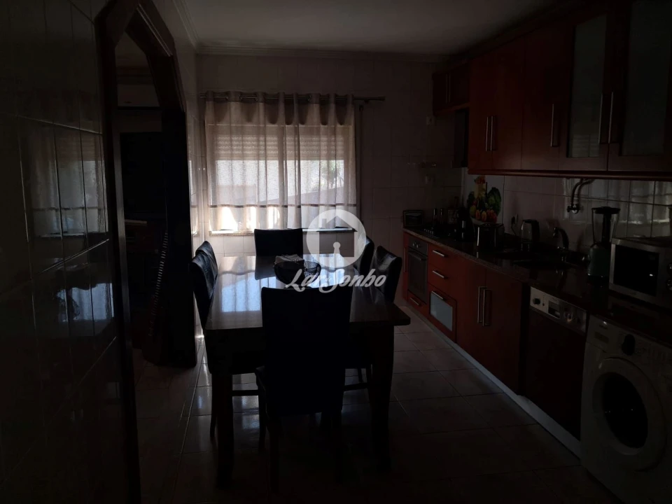 Apartamento T2 para Venda em Figueiras e Covas Foto 17