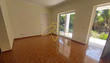 Moradia T2 para Arrendamento em Alcabideche