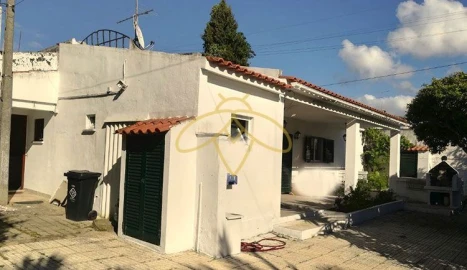 Moradia T2 para Arrendamento em Alcabideche