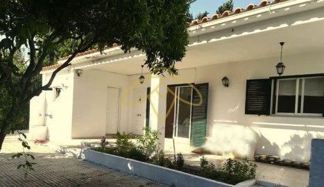 Moradia T2 para Arrendamento em Alcabideche