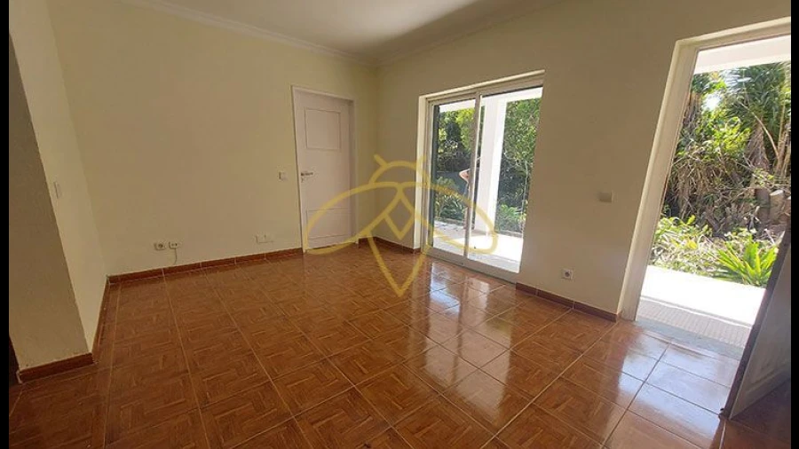 Moradia T2 para Arrendamento em Alcabideche