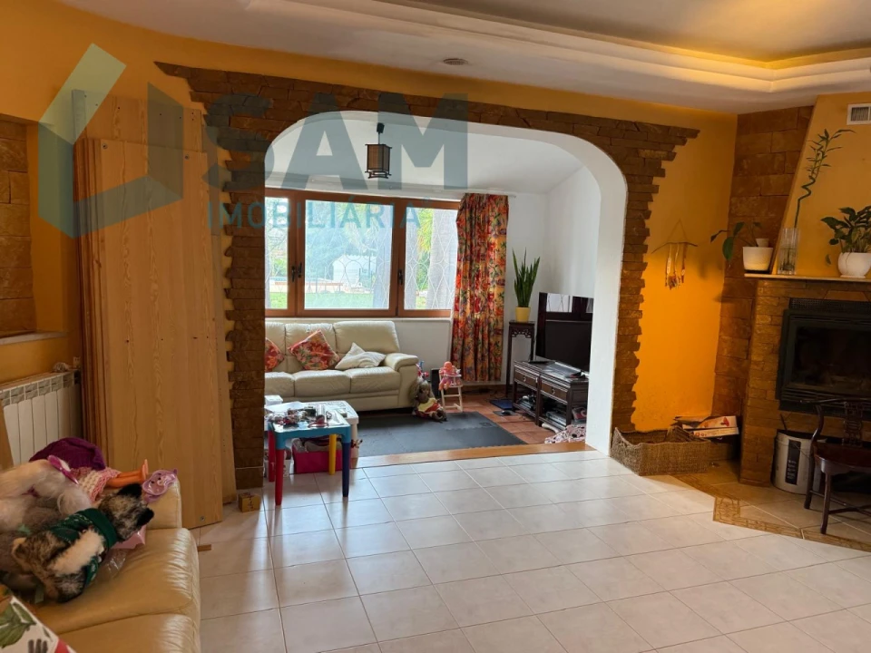 Moradia T4 para Venda em Silves Foto 13