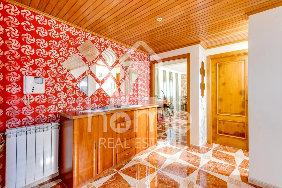 Apartamento T4 para Venda em Parceiros e Azoia Foto 22