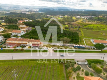 Apartamento T4 para Venda em Parceiros e Azoia