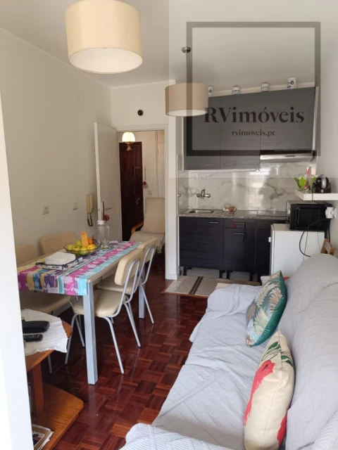Apartamento T1 para Venda em Cedofeita, Santo Ildefonso, Sé, Miragaia, São Nicolau e Vitória