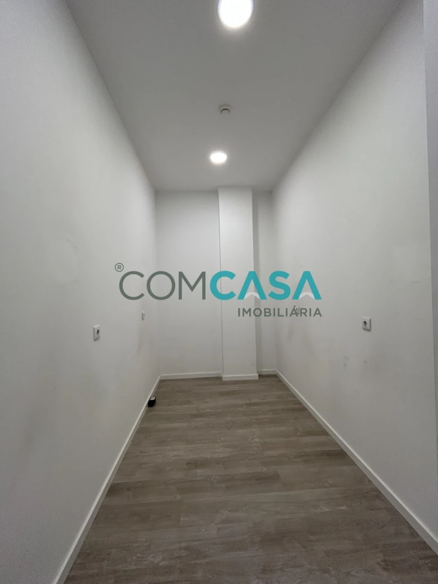 Loja para Arrendamento em Matosinhos e Leça da Palmeira Foto 9