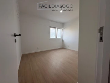 Apartamento T3 para Venda em Caparica e Trafaria