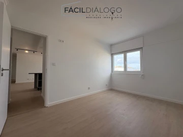 Apartamento T3 para Venda em Caparica e Trafaria