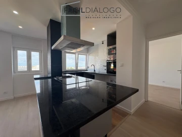Apartamento T3 para Venda em Caparica e Trafaria