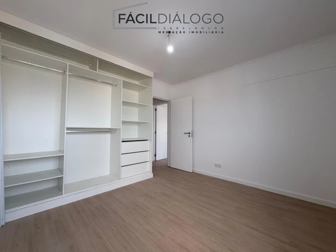 Apartamento T3 para Venda em Caparica e Trafaria Foto 11