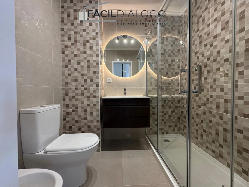 Apartamento T3 para Venda em Caparica e Trafaria Foto 27