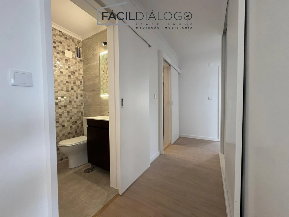 Apartamento T3 para Venda em Caparica e Trafaria Foto 5