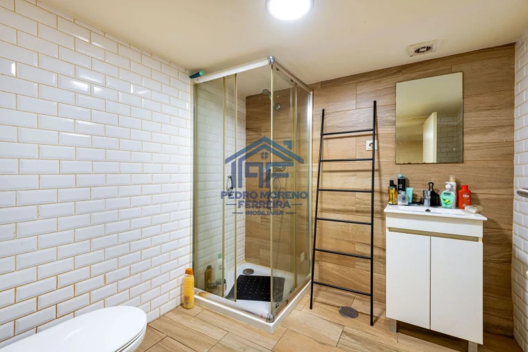 Loja para Venda em Covilhã e Canhoso Foto 16