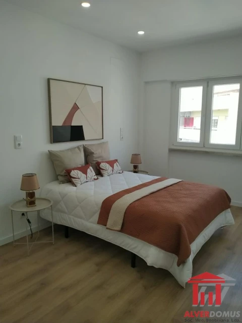 Apartamento T3 para Venda em Benfica