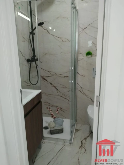 Apartamento T3 para Venda em Benfica