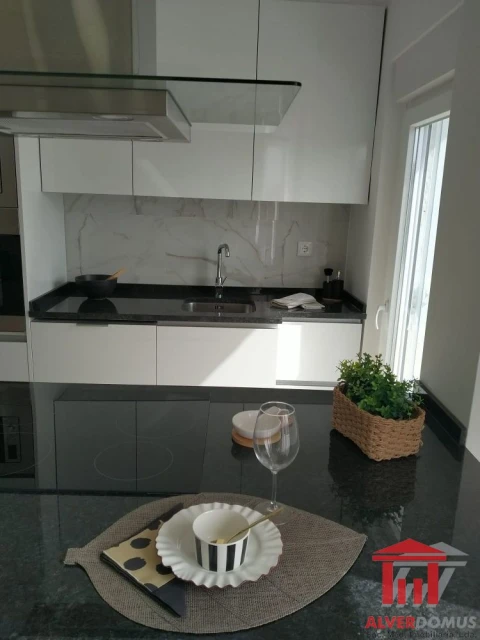 Apartamento T3 para Venda em Benfica