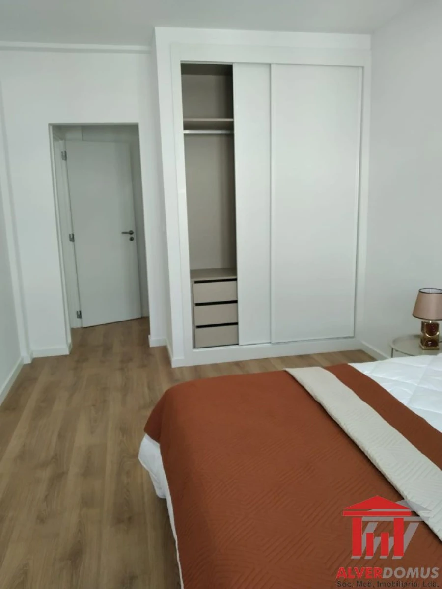 Apartamento T3 para Venda em Benfica Foto 9