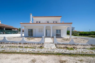 Moradia T4 para Venda em Aljezur