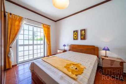 Moradia T4 para Venda em Aljezur