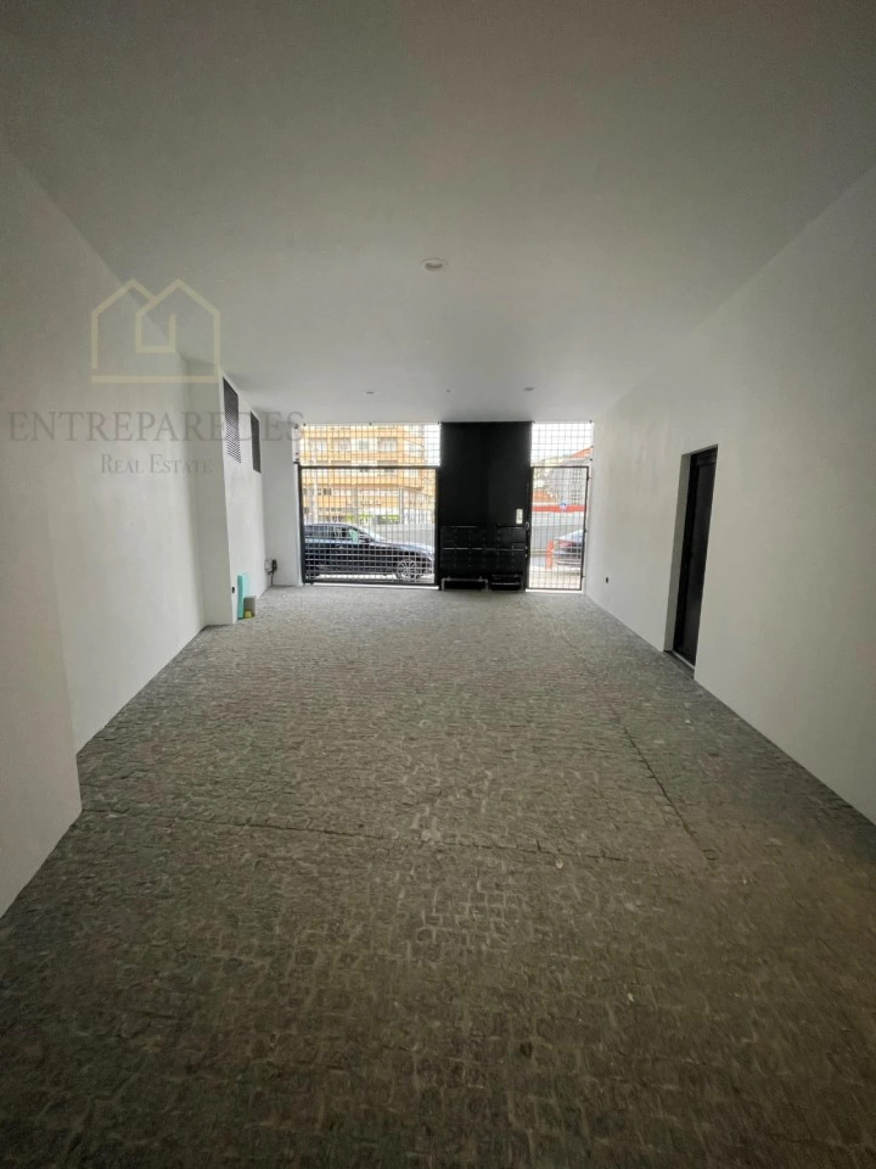 Apartamento T3 para Venda em Mafamude e Vilar do Paraíso Foto 35