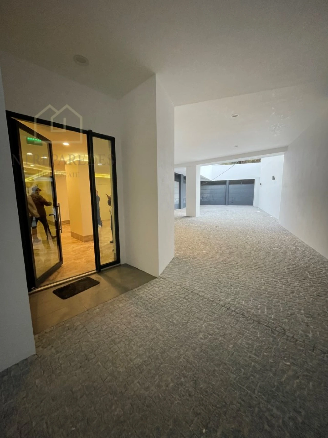 Apartamento T3 para Venda em Mafamude e Vilar do Paraíso Foto 36