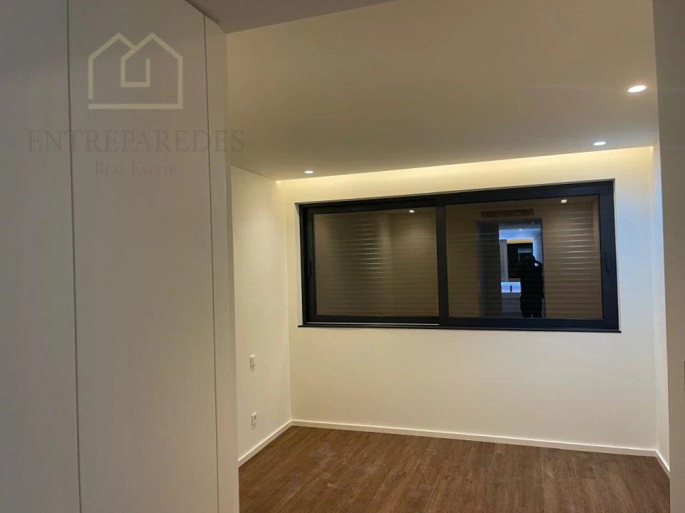 Apartamento T3 para Venda em Mafamude e Vilar do Paraíso Foto 7