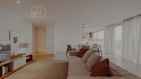 Apartamento T3 para Venda em Mafamude e Vilar do Paraíso