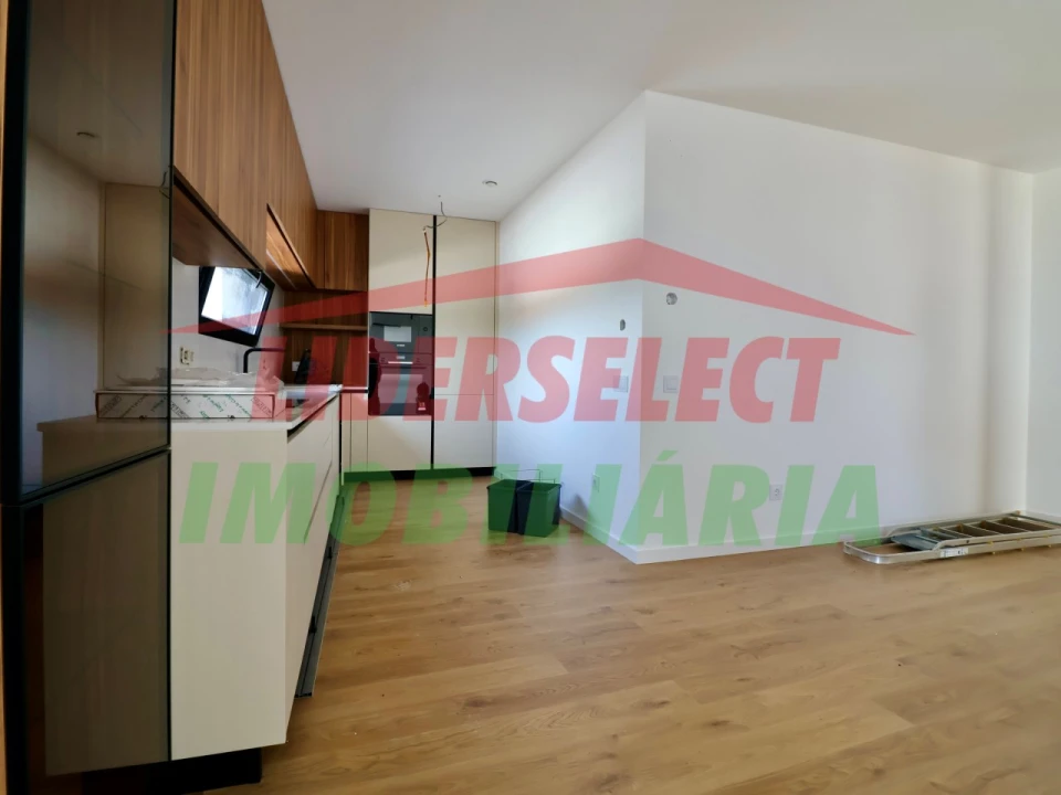 Apartamento T3 para Venda em Lourinhã e Atalaia Foto 2
