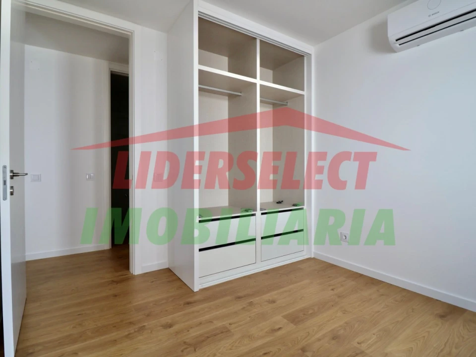 Apartamento T3 para Venda em Lourinhã e Atalaia Foto 7
