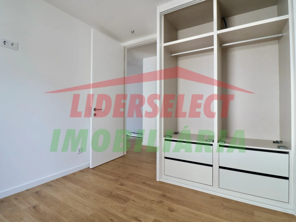 Apartamento T3 para Venda em Lourinhã e Atalaia Foto 8