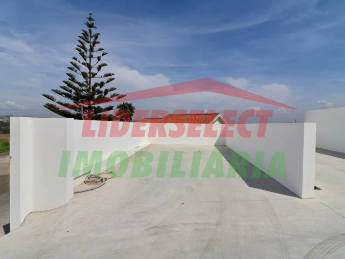 Apartamento T3 para Venda em Lourinhã e Atalaia Foto 17
