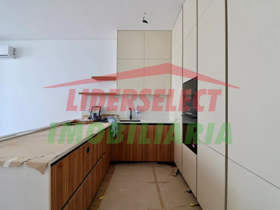 Apartamento T3 para Venda em Lourinhã e Atalaia Foto 6