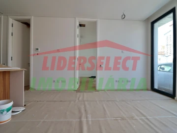 Apartamento T3 para Venda em Lourinhã e Atalaia