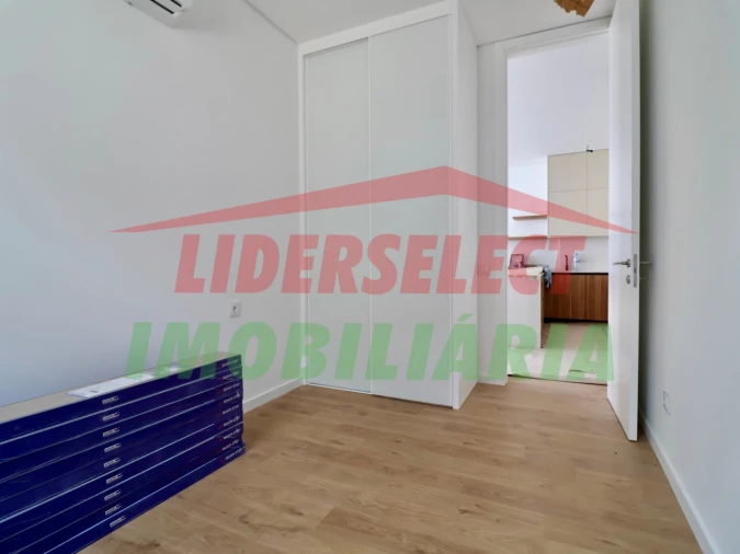 Apartamento T3 para Venda em Lourinhã e Atalaia Foto 10