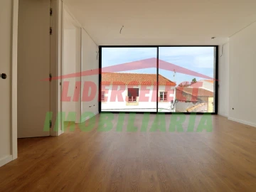 Apartamento T3 para Venda em Lourinhã e Atalaia