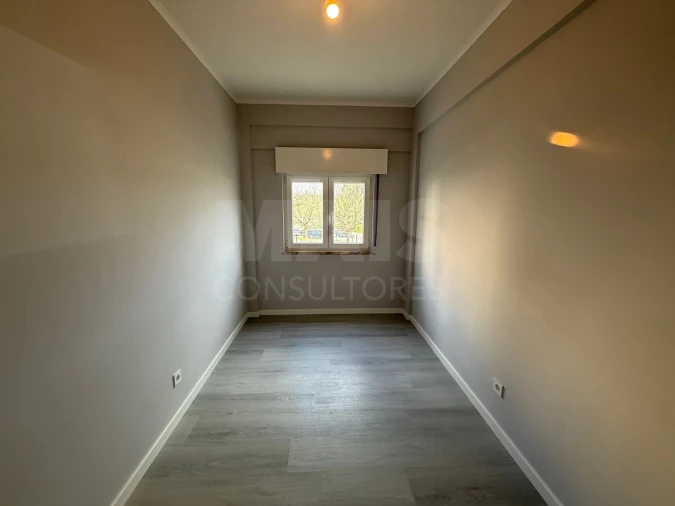 Apartamento T2 para Venda em Oeiras e São Julião da Barra, Paço de Arcos e Caxias Foto 7