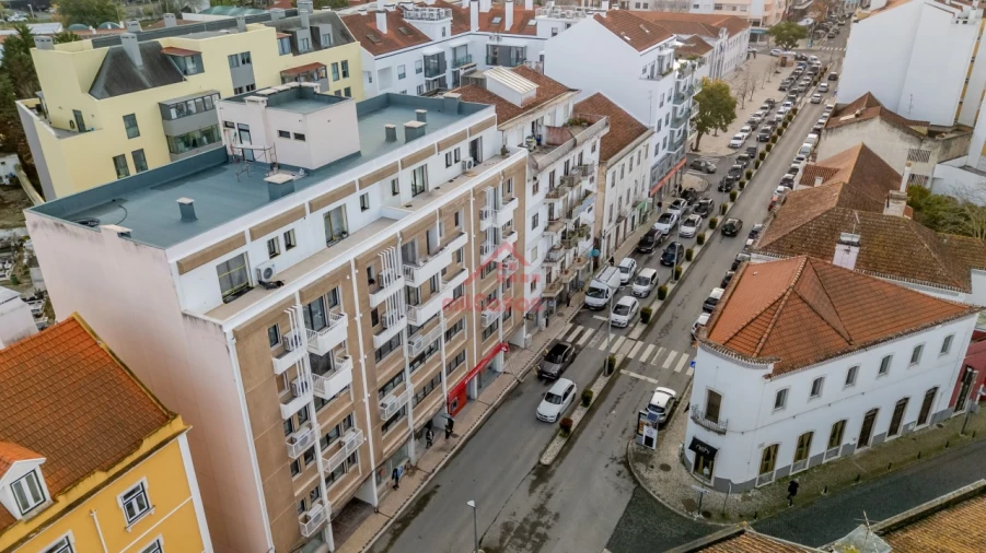 Apartamento T2 para Arrendamento em Santa Maria, São Pedro e Matacães Foto 24