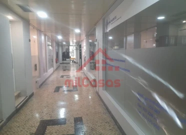 Loja para Arrendamento em Lumiar