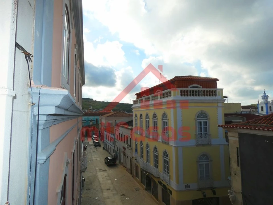 Escritório para Arrendamento em Santa Maria, São Pedro e Matacães Foto 9